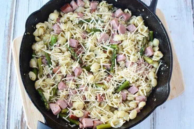 Easy Ham Pasta Skillet Recipe - Fabulessly Frugal