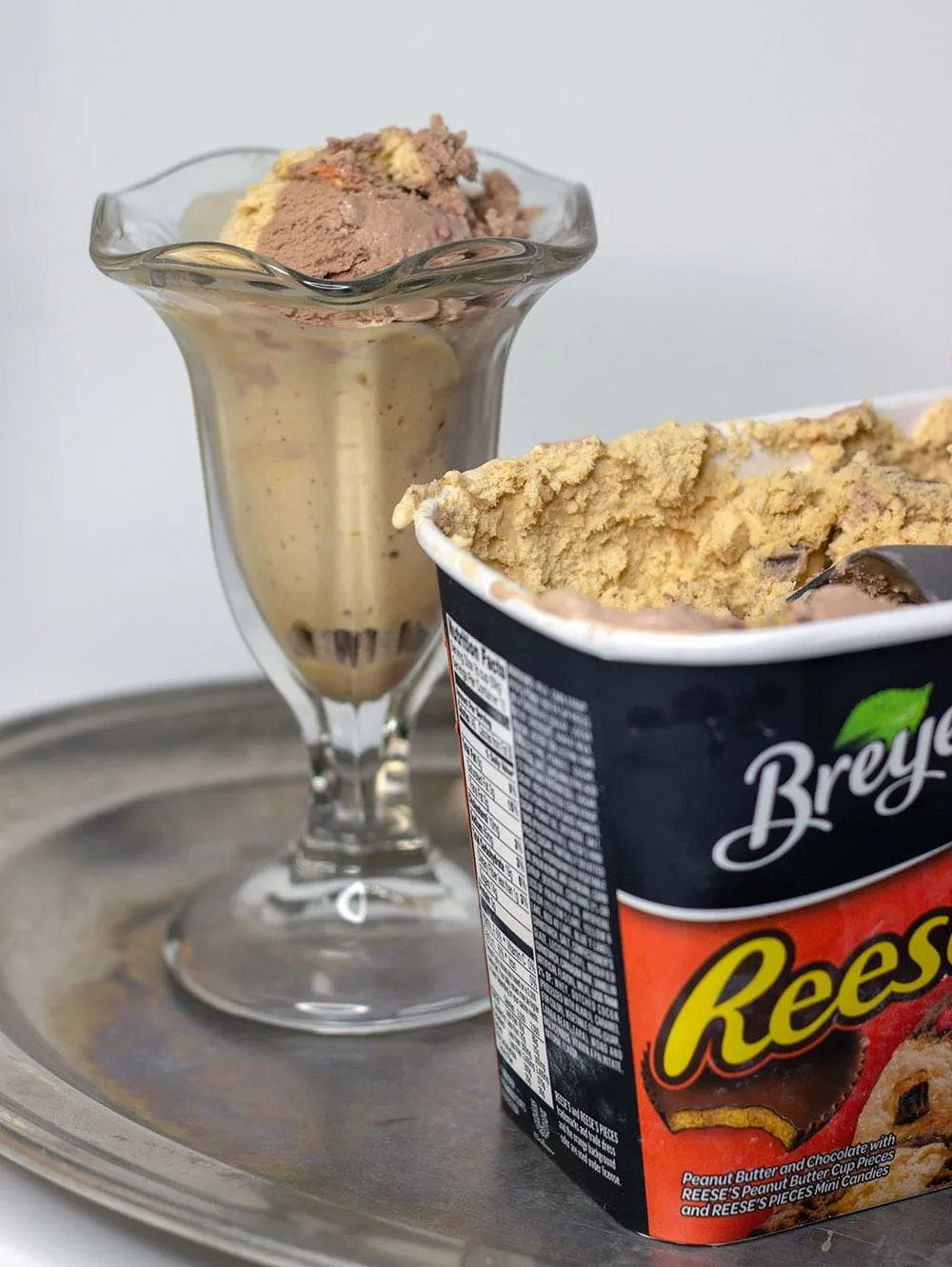 Breyer's 2-in-1 Reese's  in a dessert dish. 