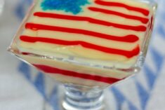 4th of July Desserts - Super Easy and Festive Pudding Parfaits #NILLASummerParty #IC AD