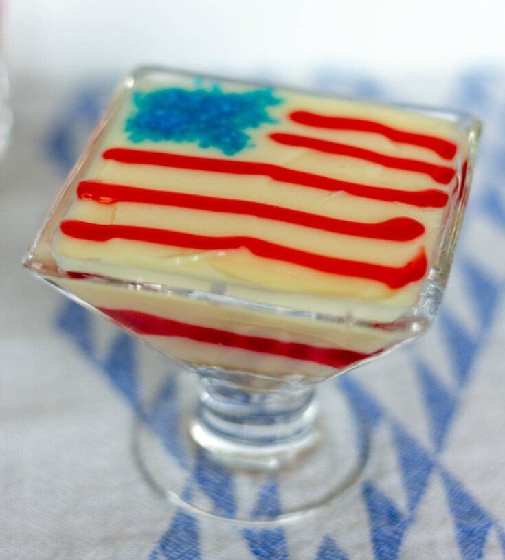4th of July Desserts - Super Easy and Festive Pudding Parfaits #NILLASummerParty #IC AD