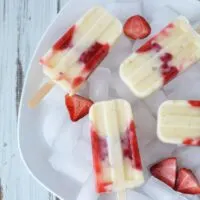 Strawberry cheesecake pudding pops recipe