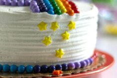 Super easy cake decorating for a magical event!