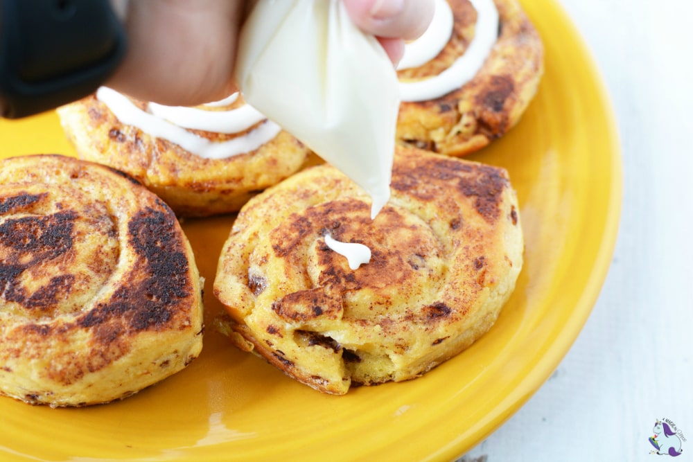 Addicting and Easy Cinnamon Roll French Toast Recipe A