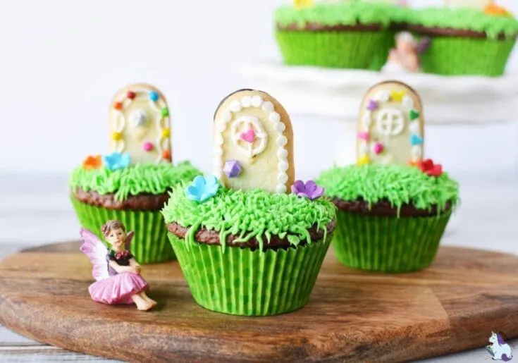 Super cute magical fairy door cupcakes