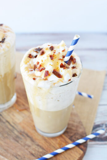 caramel ribbon crunch frappuccino recipe