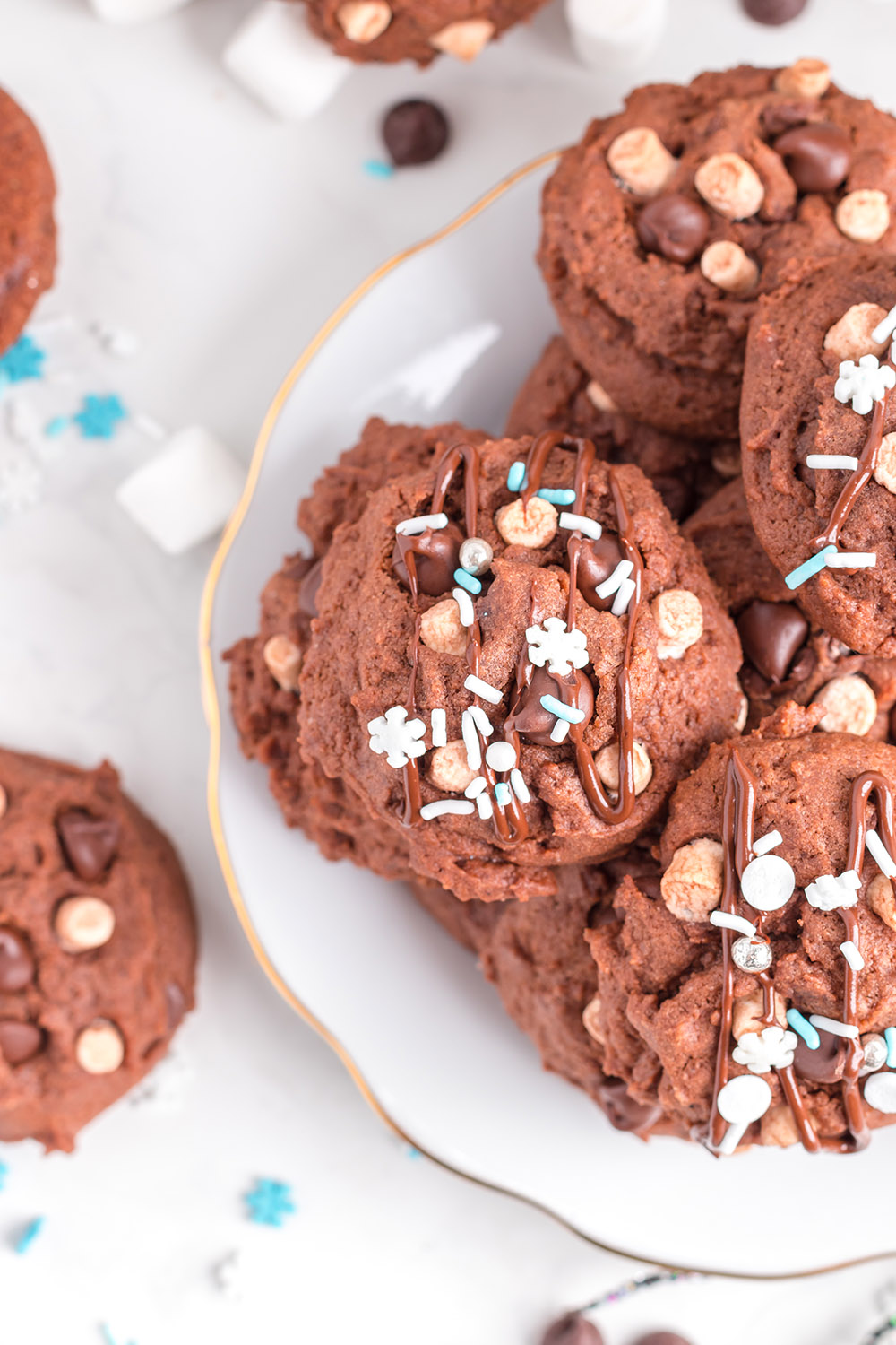 Chocolate cookies with chips and marshmallows.