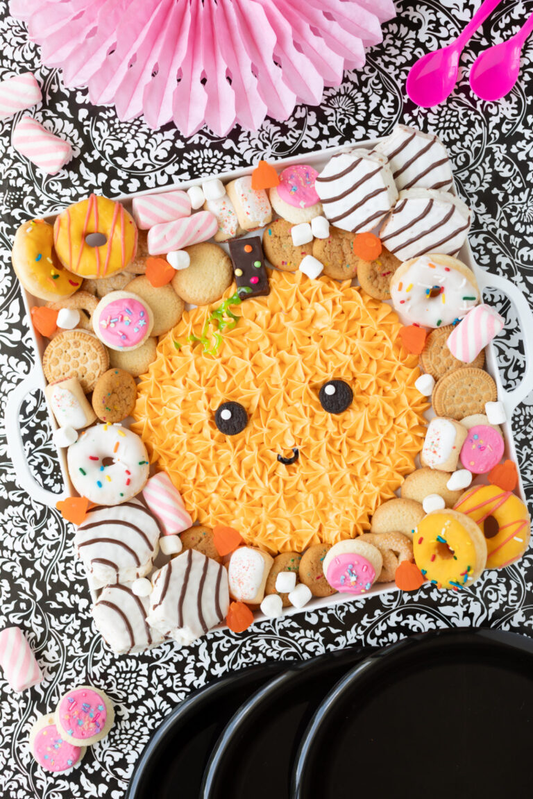 How to Make an Adorable Pumpkin Icing Board