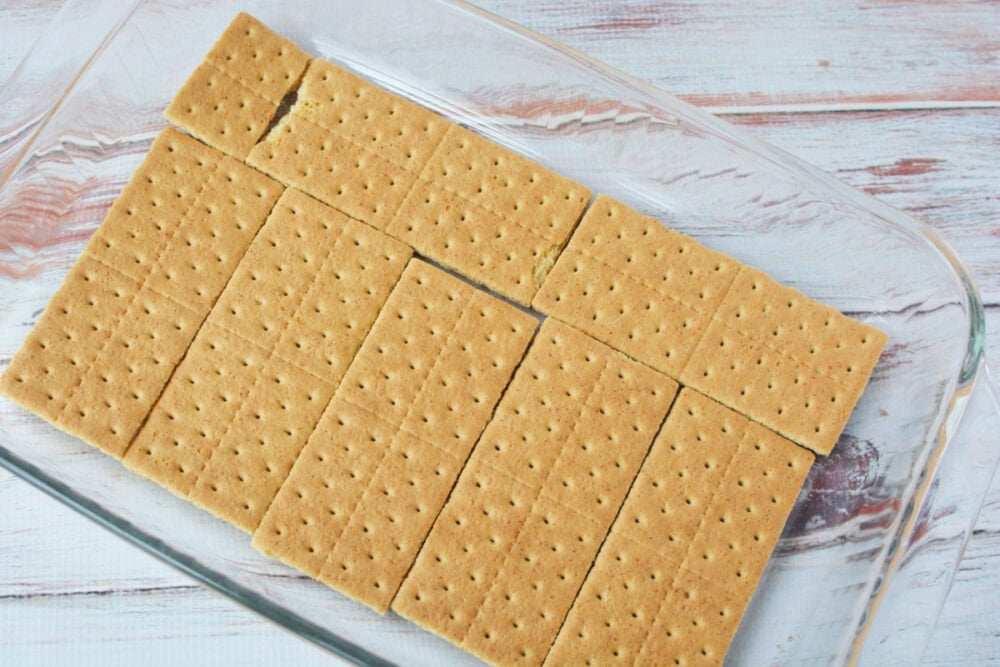 Graham crackers lining a pan.