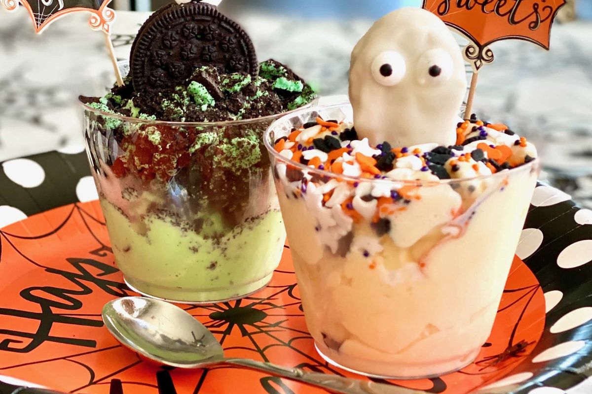 Cute dessert cups decorated for Halloween.