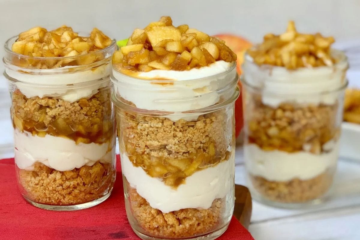 Jars of apple pie trifle