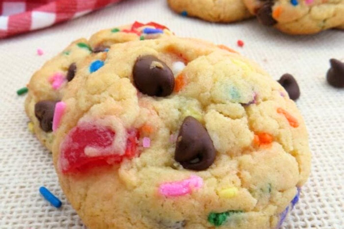 banana split cookie with cherries and chips