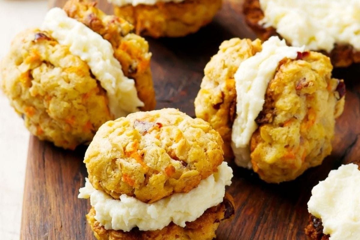 carrot cake cookie sandwiches