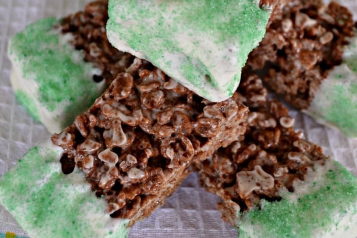 cocoa krispies treats dipped in mint