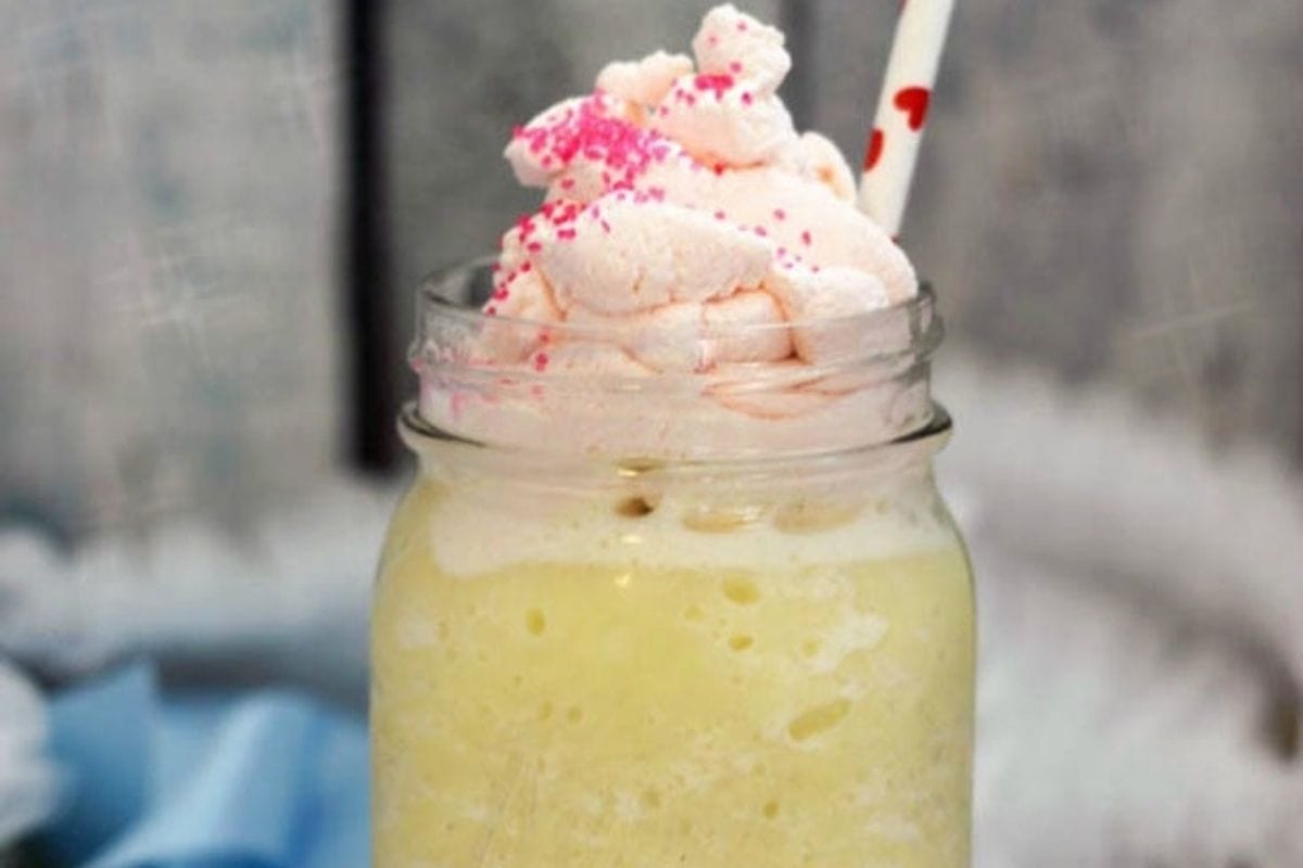 Birthday cake frappuccino in a mason jar