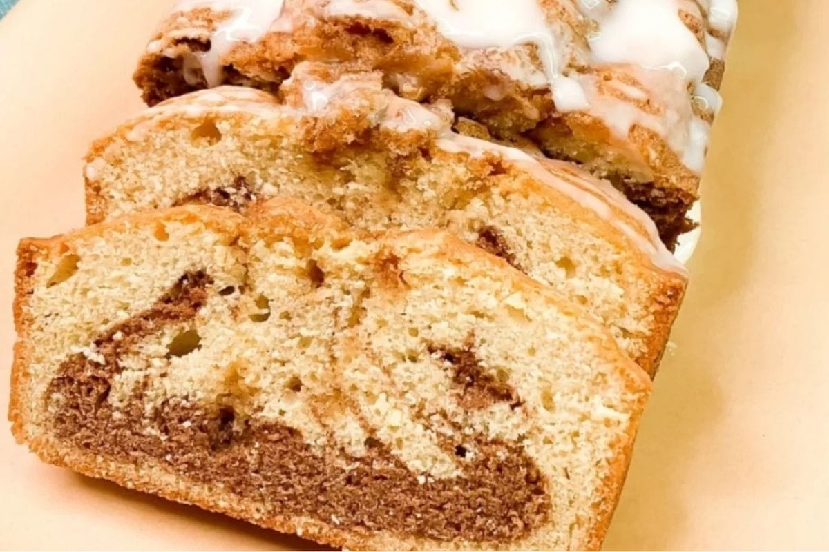 sliced cinnamon roll bread