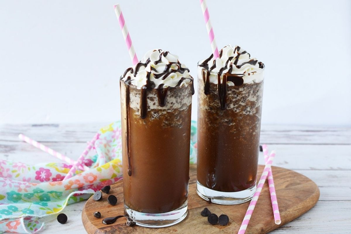 2 glasses of java chip frappes