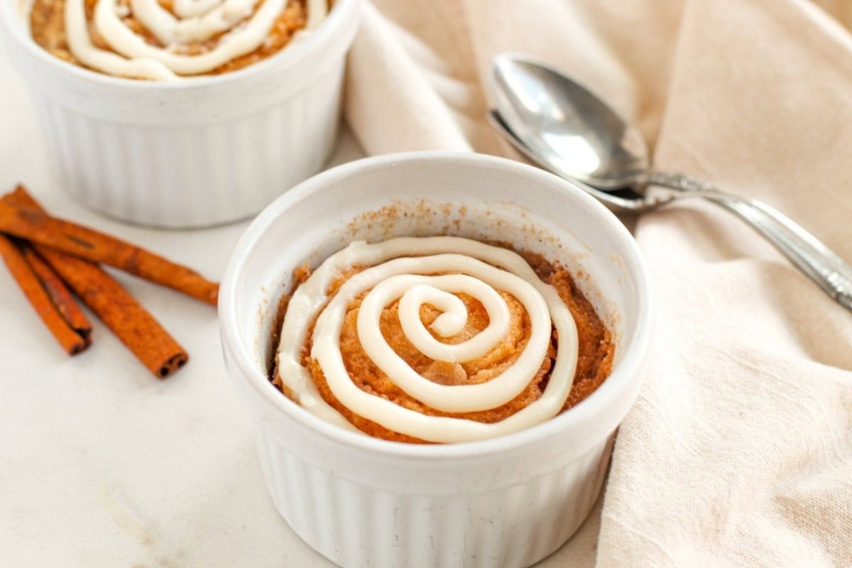cinnamon roll cake in a ramekin