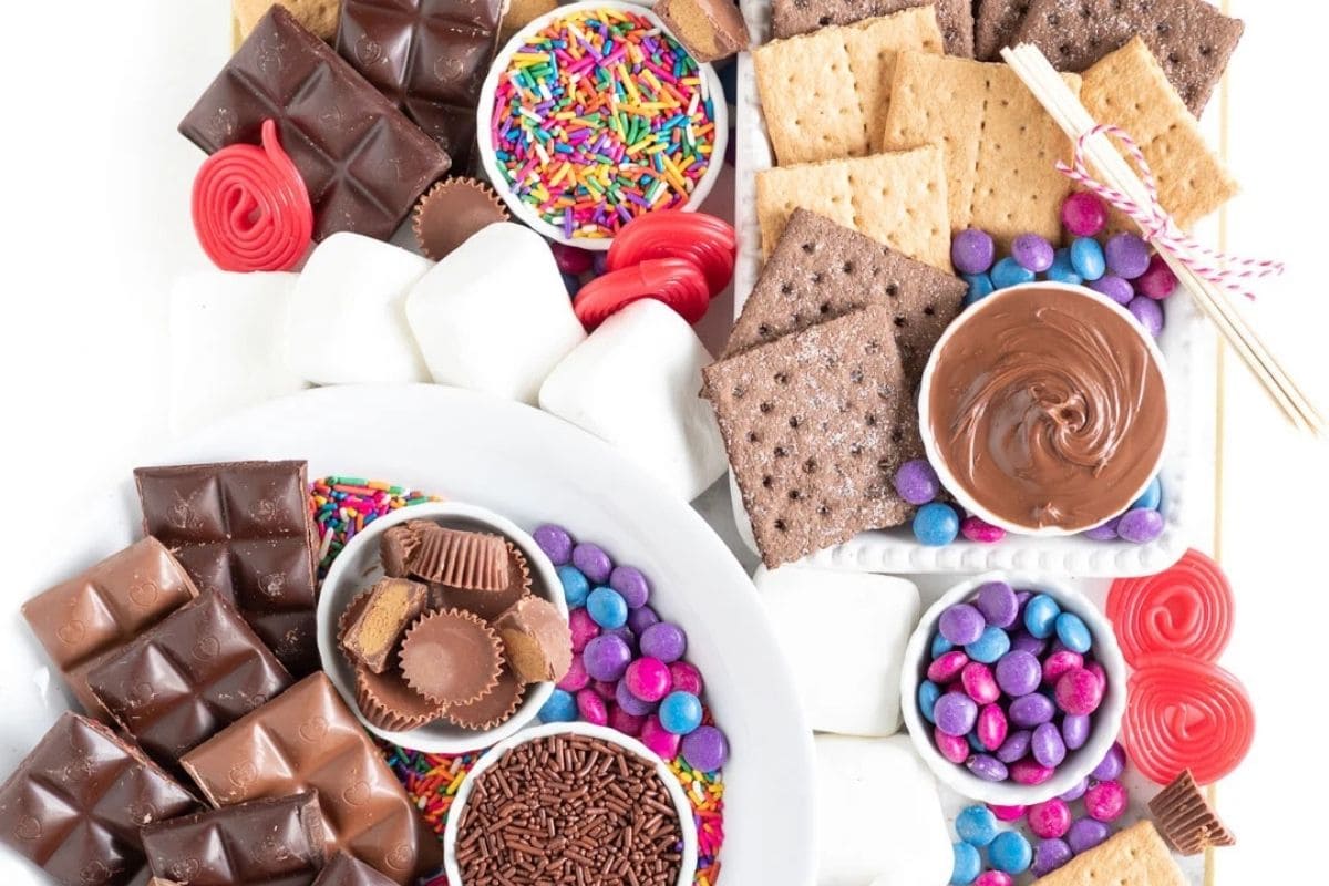 s'more dessert board