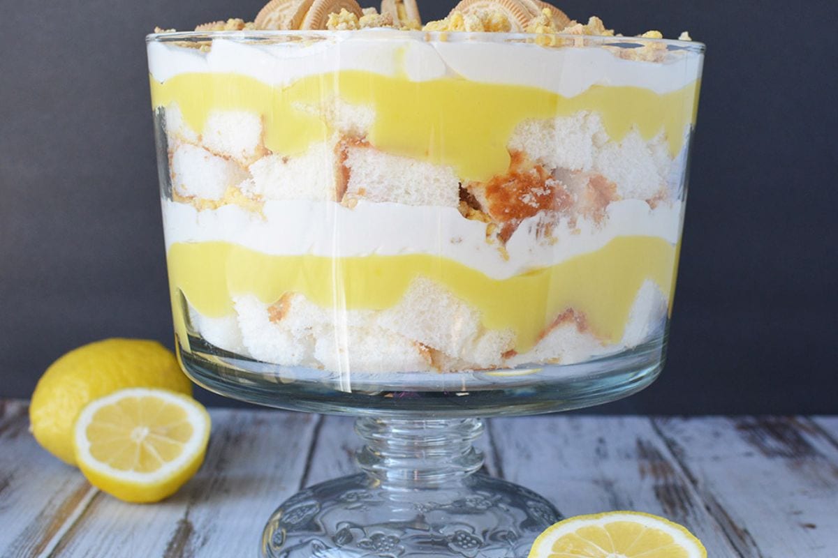 Lemon Oreo trifle in a dish