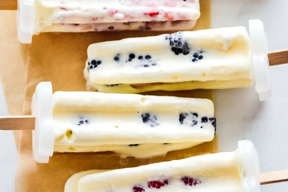 frozen pops with berries