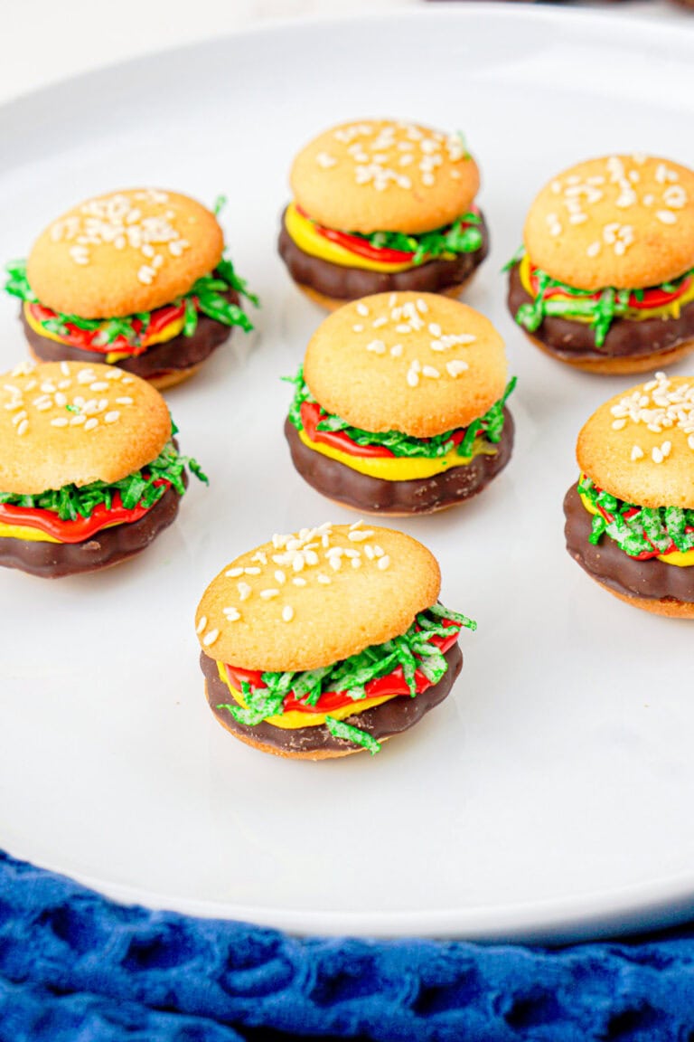 mini cookies that look like burgers on a plate